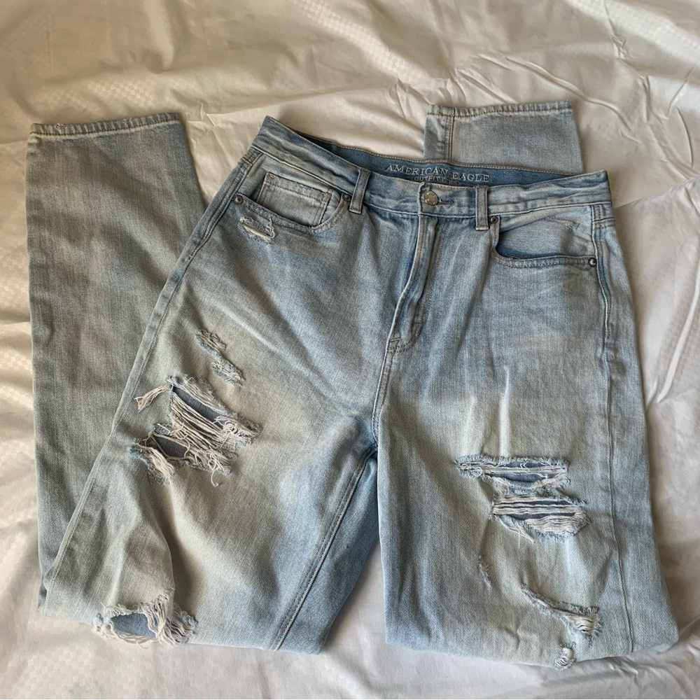 ♡ • SOLD!! American Eagle Mom Jeans | Size 10 - Picture 2 of 9